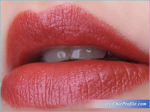 Estee-Lauder-Bois-de-Rose-Pure-Color-Lipstick-Review-6