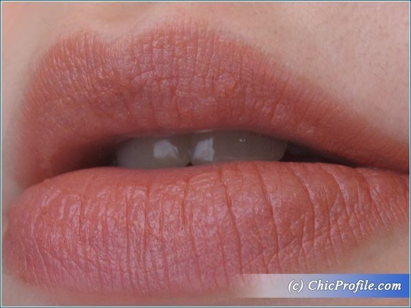 Mustaev-Lip-Cream-Pro-Palette-Swatch-7