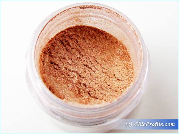 Mustaev-Champagne-Color-Powder-Moonlight-Review-6