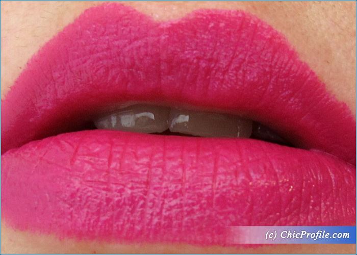 Yves-Saint-Laurent-Fuchsia-Rouge-Pur-Couture-Review-5
