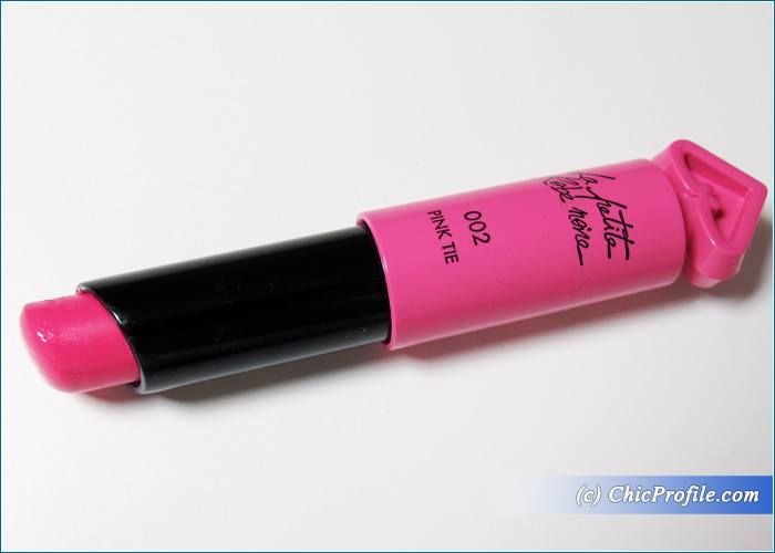 Guerlain-Pink-Tie-La-Petite-Robe-Noire-Lipstick-Review