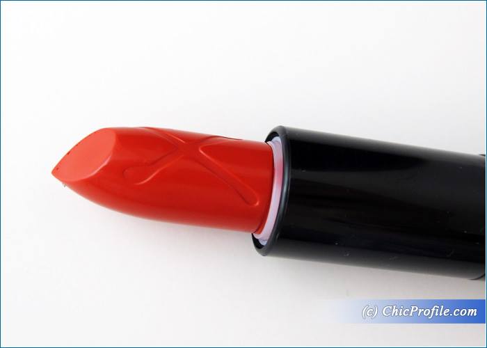 Max-Factor-Marilyn-Sunset-Red-Lipstick-Review-2