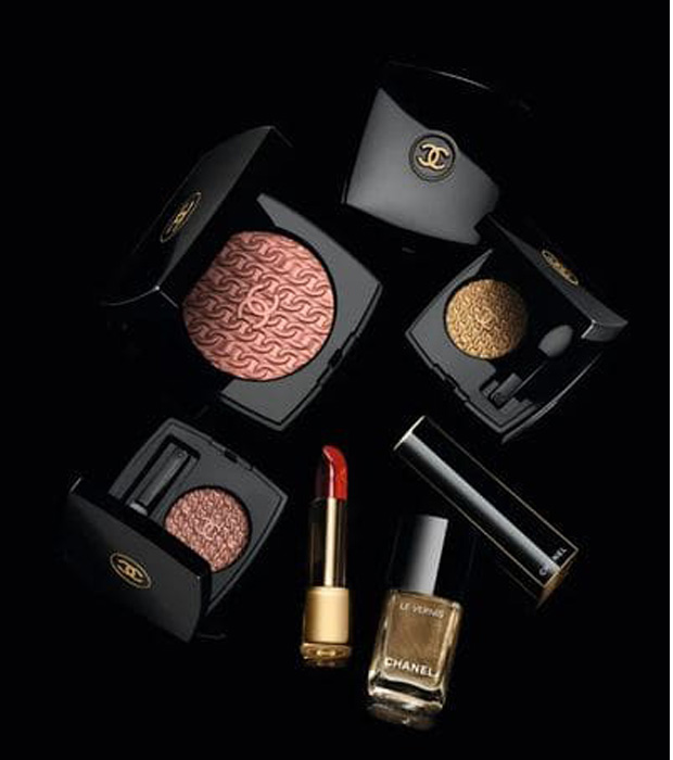 Chanel Les Chaines DOr de Chanel Holiday 2020  Swatches  Beauty Trends  and Latest Makeup Collections  Chic Profile